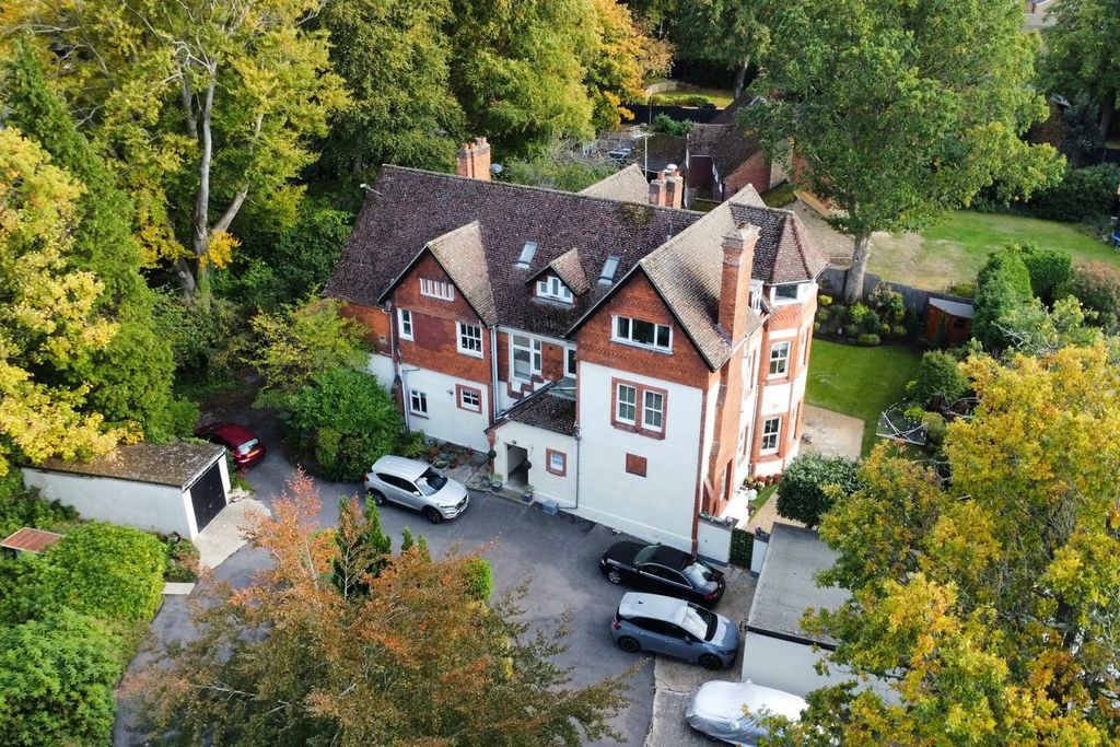 Property photo 1 of 20