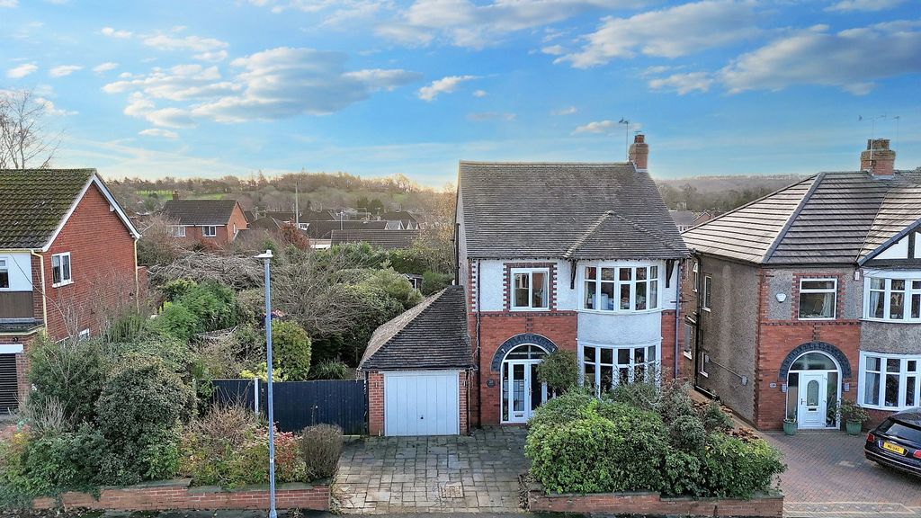 Property photo 1 of 30