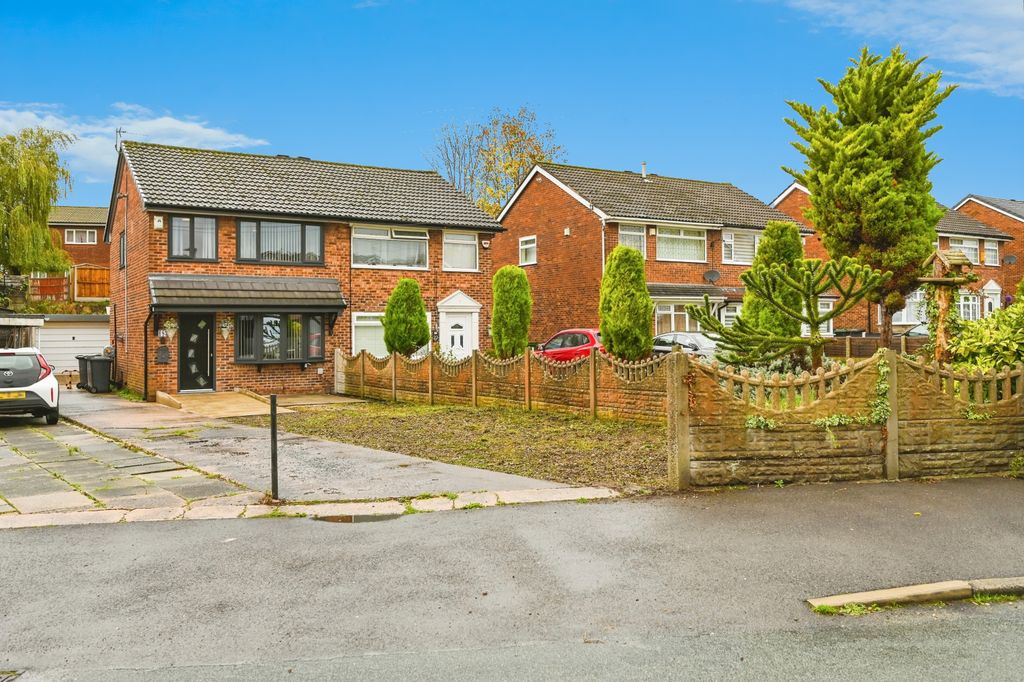 Property photo 1 of 15