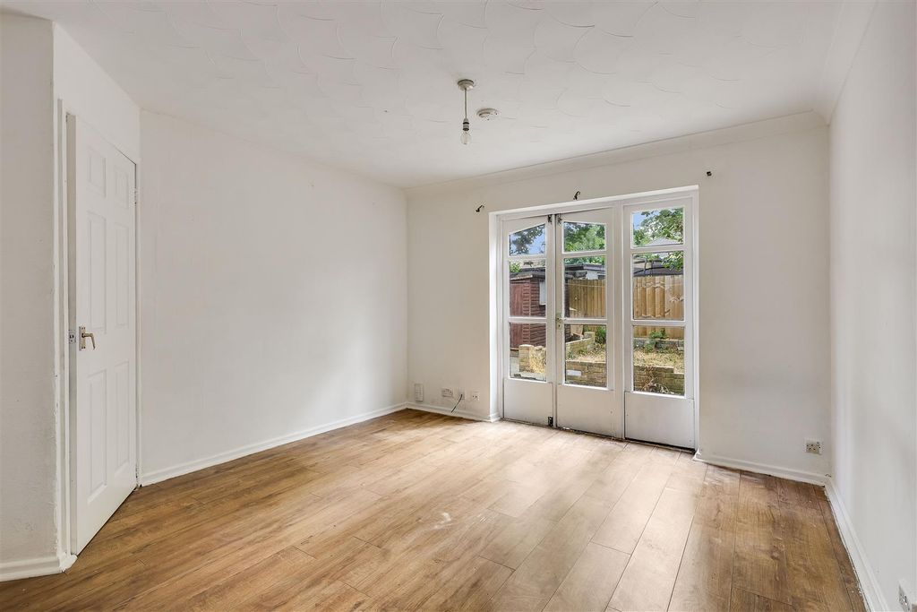Property photo 2 of 21 Img (6).Jpg