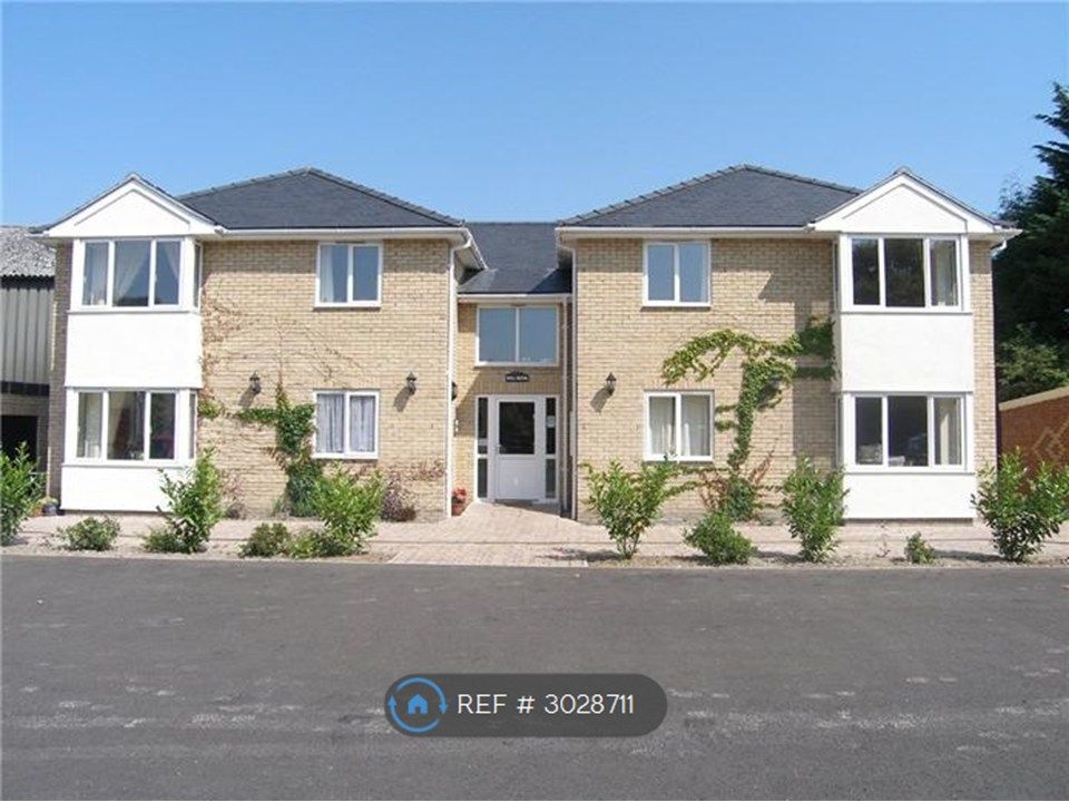 Property photo 1 of 8