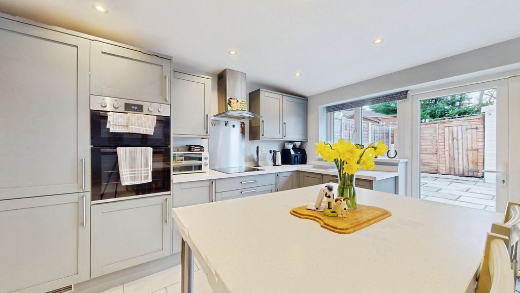 Additional image 6 of 3 bed detached house for saleWhiteley Croft Road, Otley LS21
