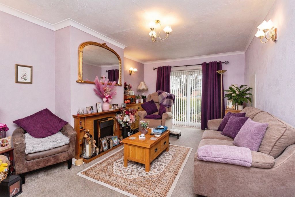 Property photo 2 of 15