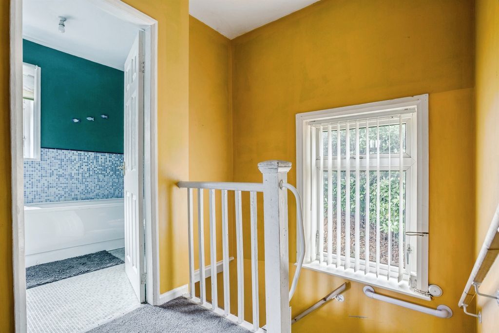 Property photo 2 of 4