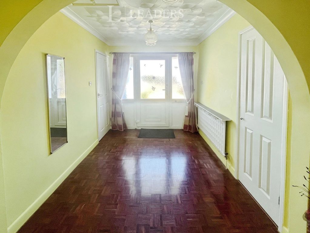 Property photo 3 of 12 Pbox-Img.Jpg