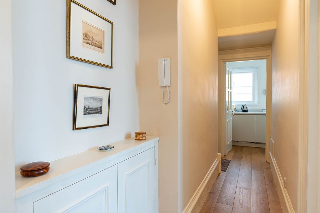 Additional image 8 of 1 bed flat for saleBardwell Road, Oxford OX2