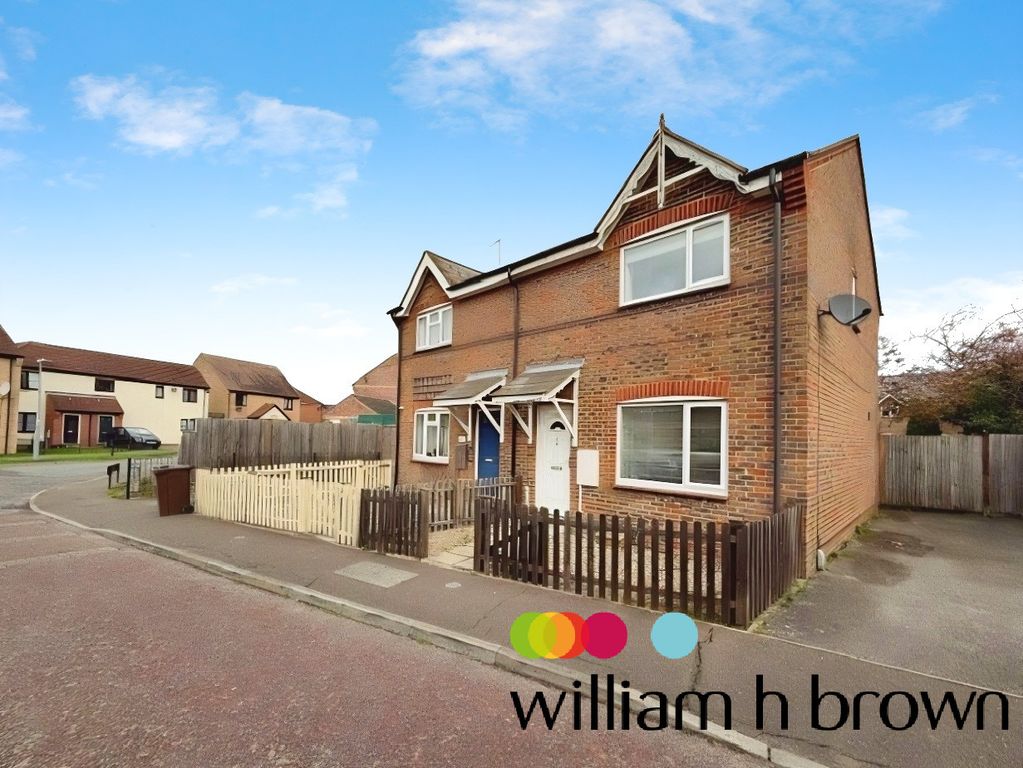 Property photo 1 of 10 Front