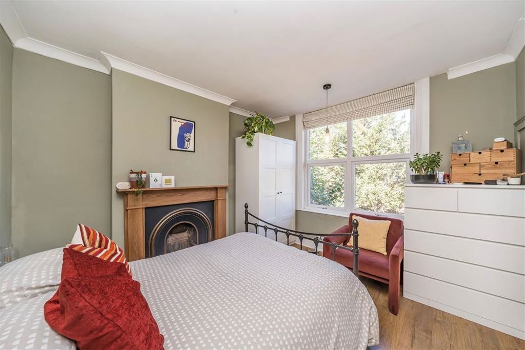 Property photo 3 of 5