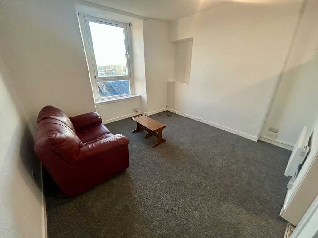 Property photo 3 of 5 Sitting Room