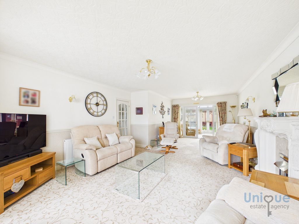 Property photo 3 of 38