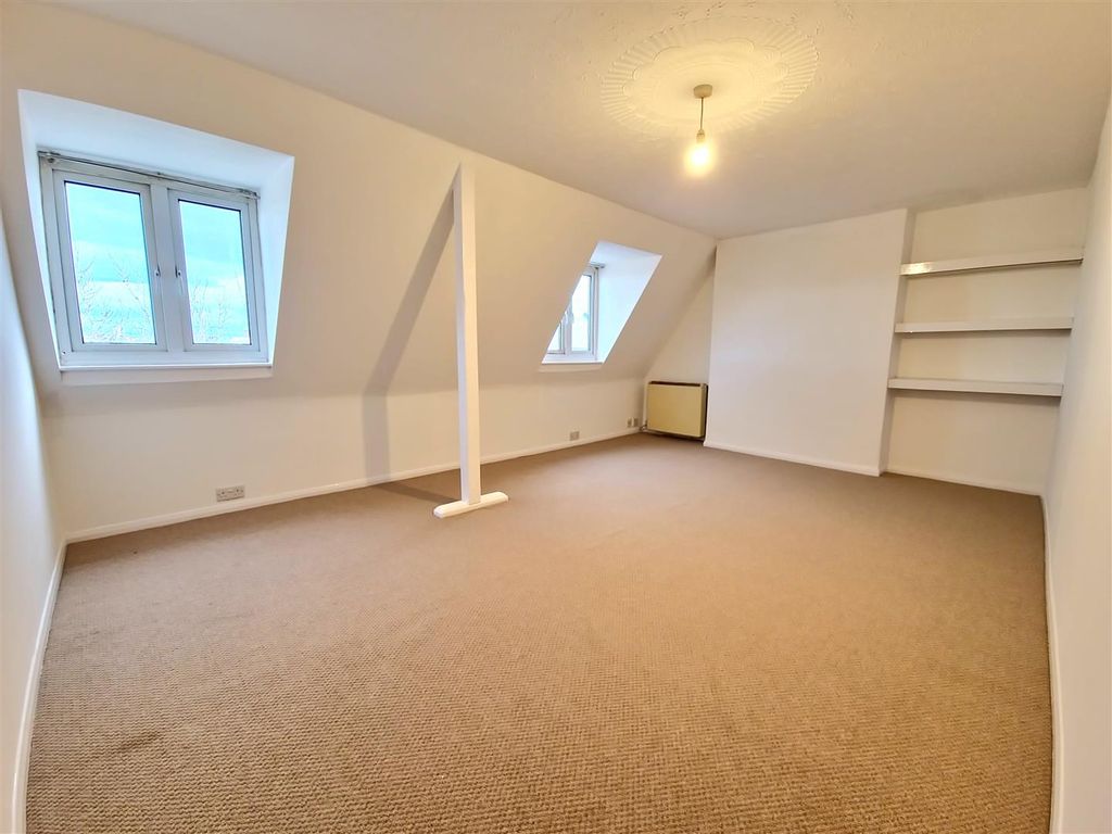 Property photo 2 of 8 Living Room