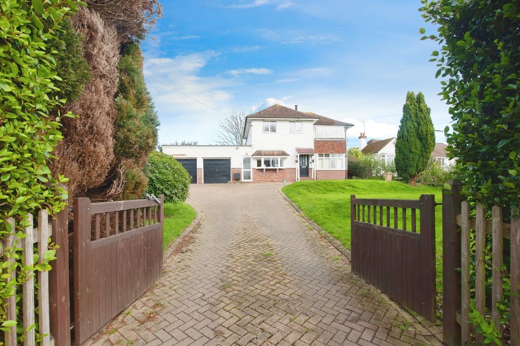 Property photo 2 of 14
