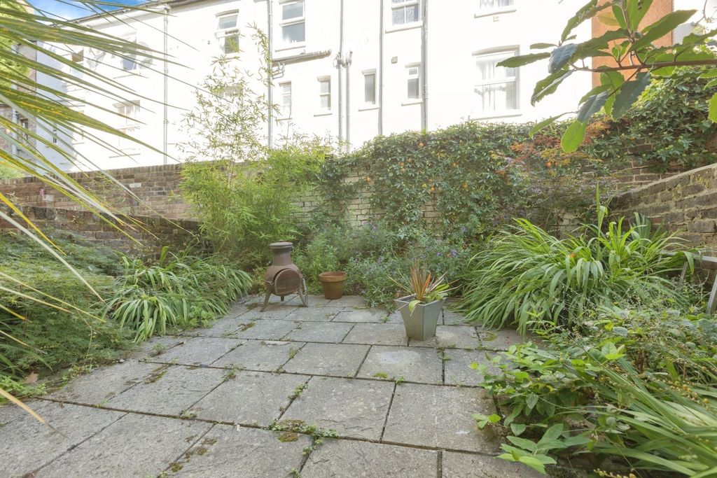 Property photo 3 of 12 Photo