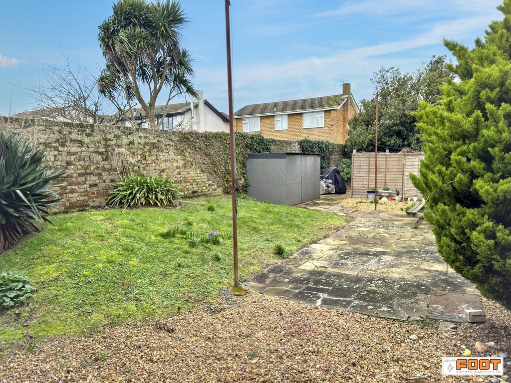 Property photo 3 of 15 Photo 8