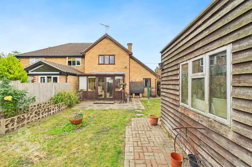 Property photo 1 of 26