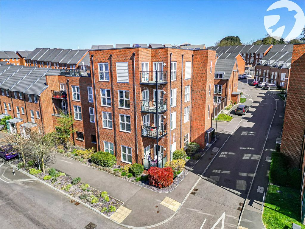 Property photo 3 of 16 Picture No. 19