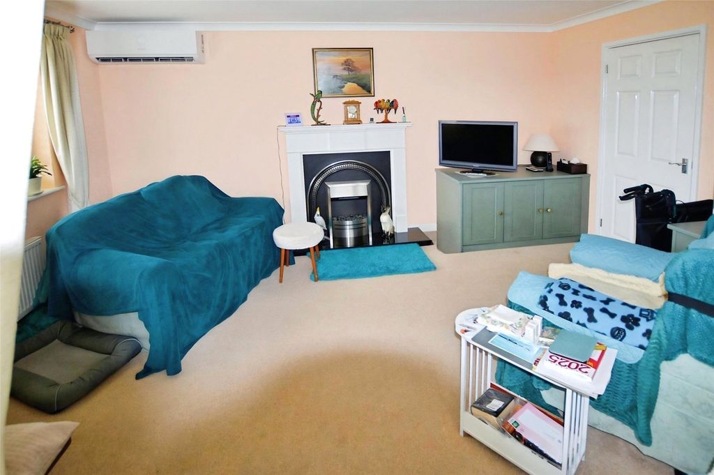 Property photo 3 of 11 Picture No. 23