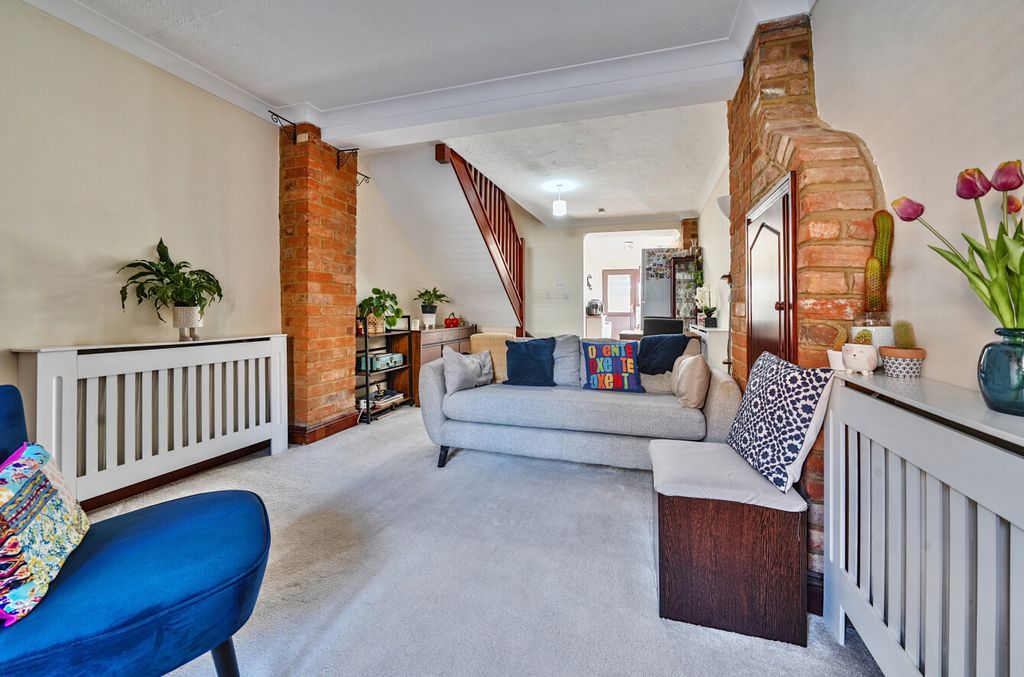 Property photo 2 of 16 1410680-5-699dc32...