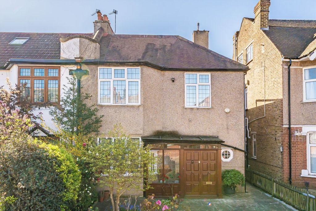 Property photo 1 of 6