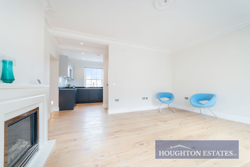 Property photo 2 of 11 Photo 9