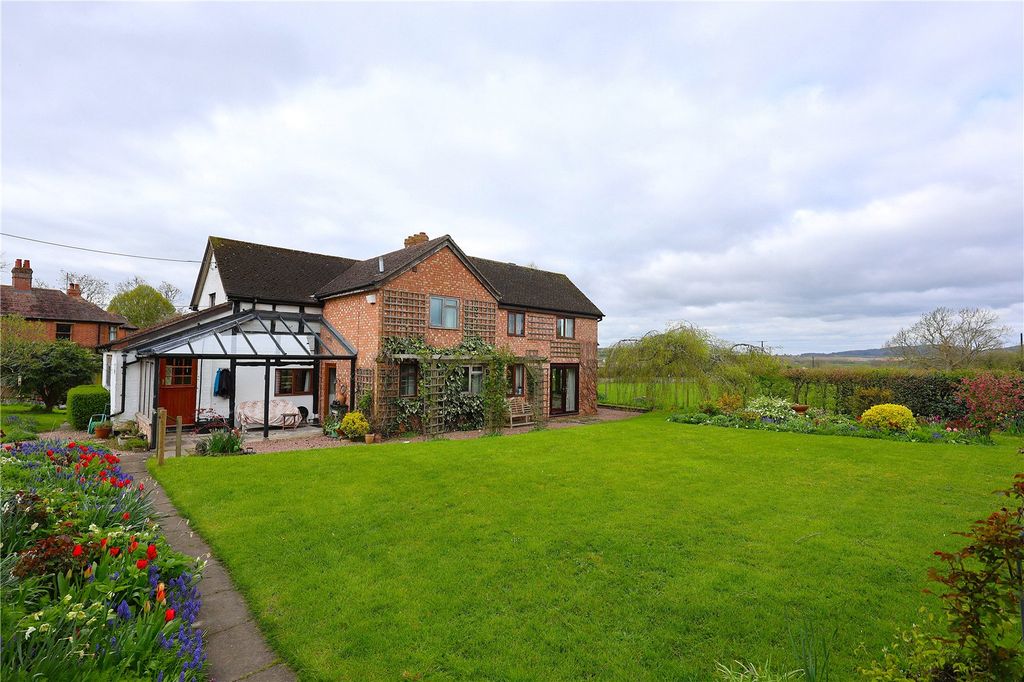 Property photo 3 of 27 Picture No. 17