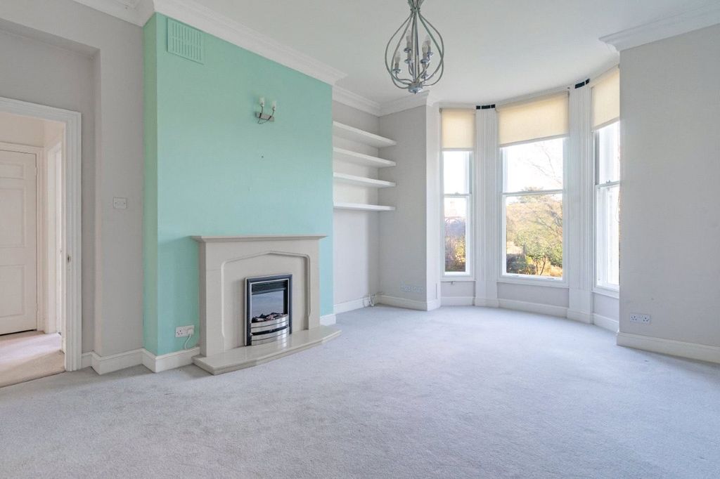 Property photo 2 of 12 Sitting/Dining Room