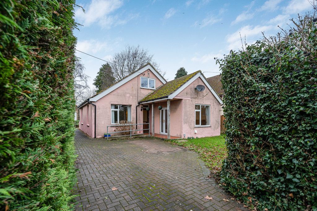 Property photo 1 of 27