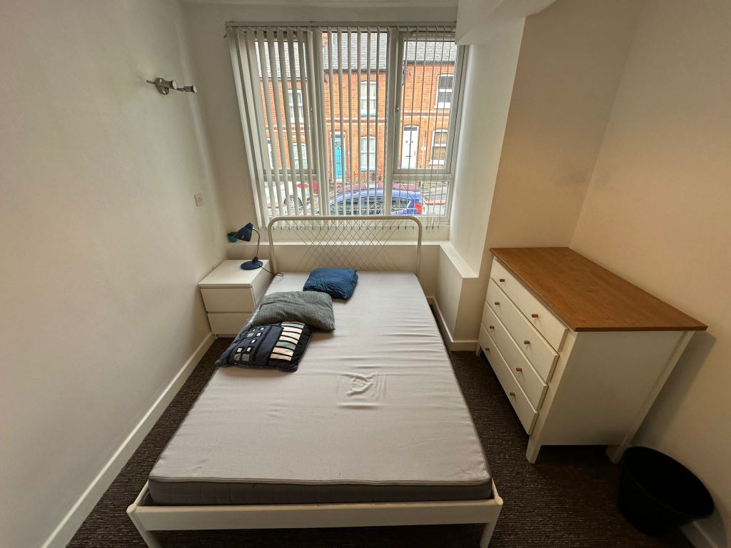 Property photo 2 of 8 Bed B