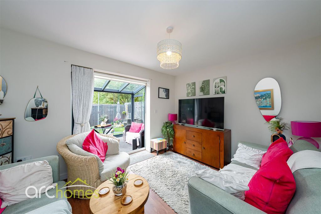 Property photo 2 of 24 Leyland-4.Jpg