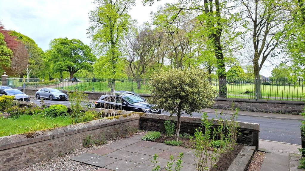 Property photo 3 of 14