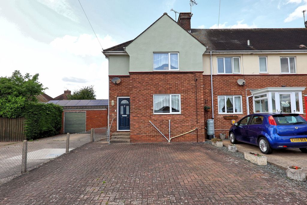 Property photo 3 of 23