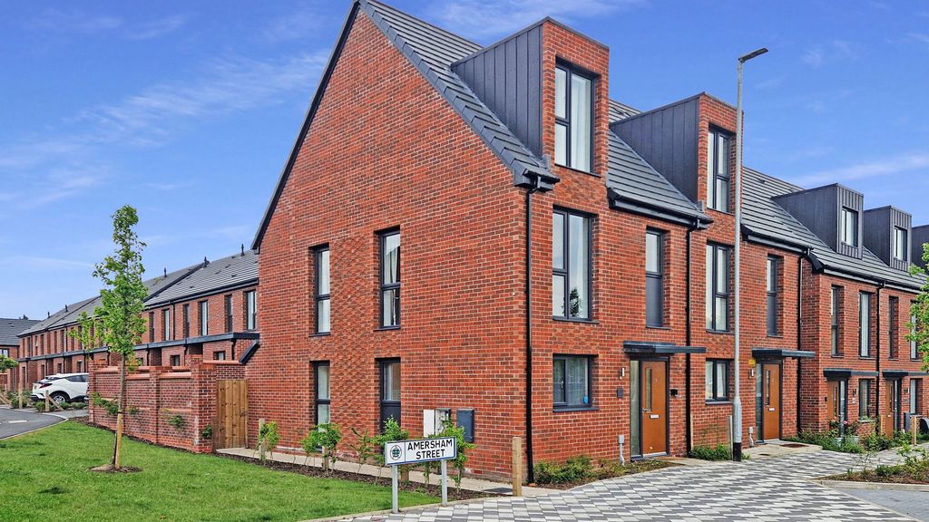 Property photo 1 of 20