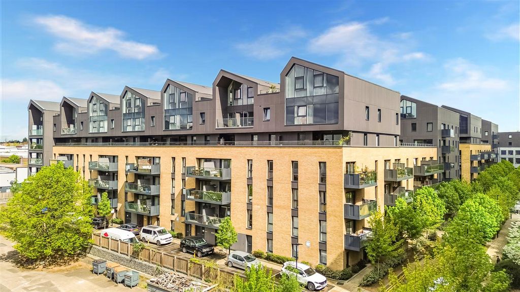 Property photo 1 of 17 1