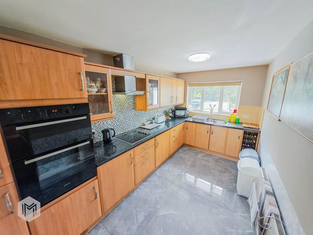 Property photo 3 of 27