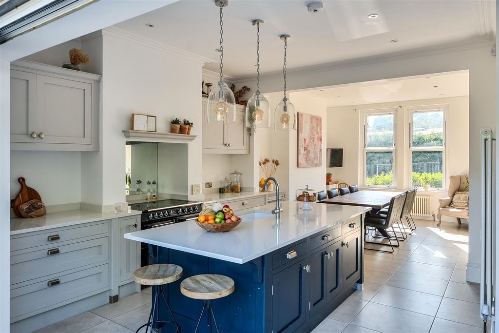 Property photo 3 of 27 Kitchen Diner.Jpg