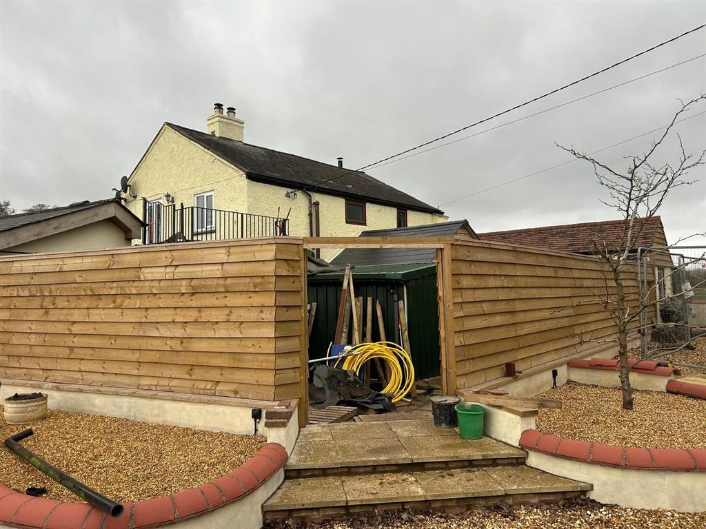 Property photo 1 of 20 1A7940B8-5208-4F33-8Bb8-2Ade07B3E085.Jpg