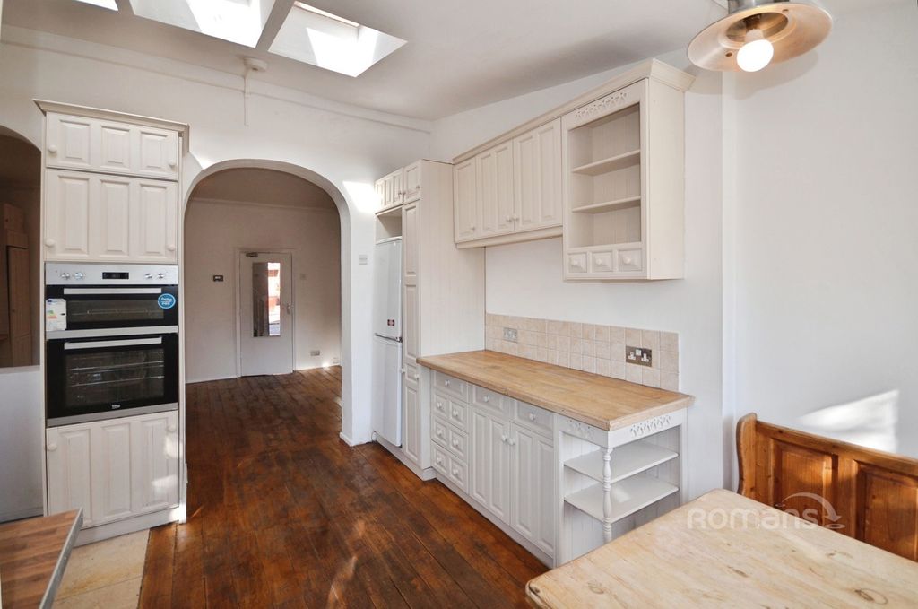 Property photo 2 of 19 Pbox-Img.Jpg