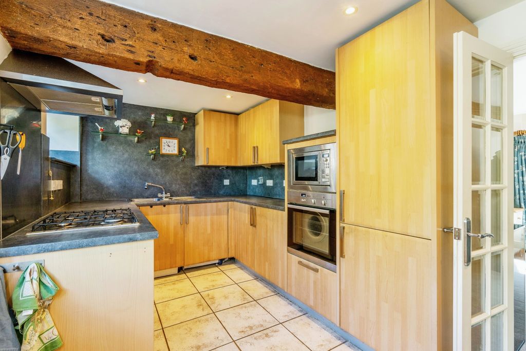 Property photo 2 of 14 Photography