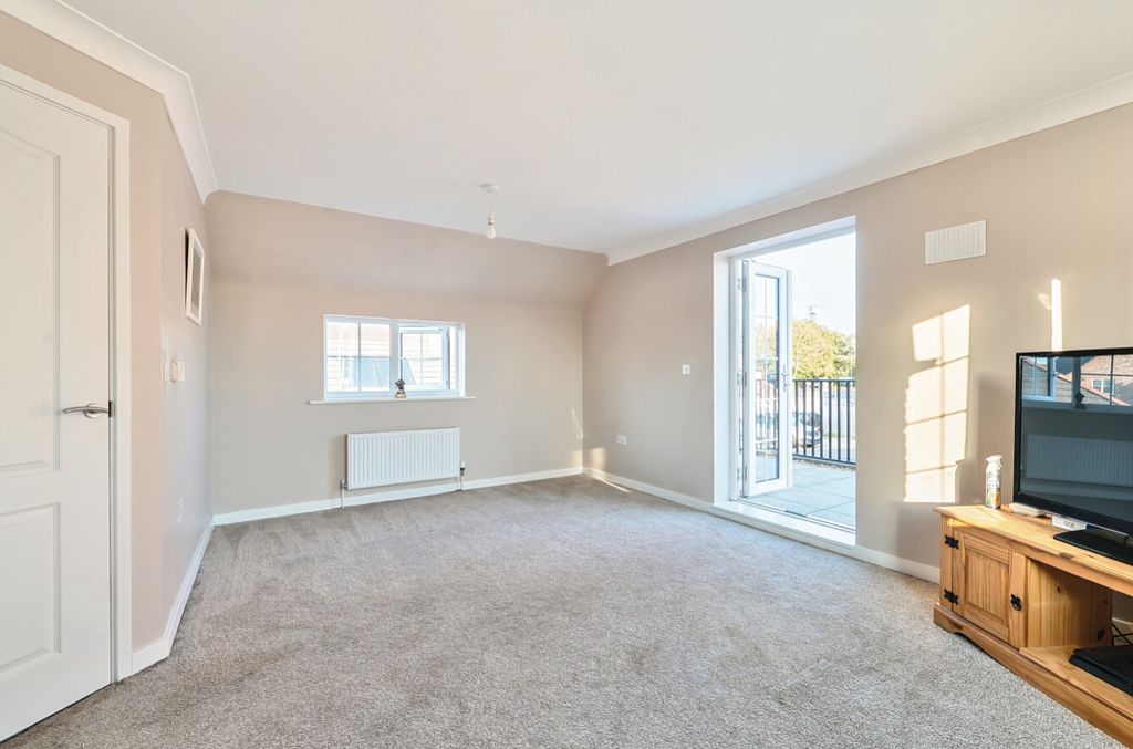 Additional image 7 of 2 bed flat for saleCheviot Crescent, Coningsby, Lincoln, Lincolnshire LN4