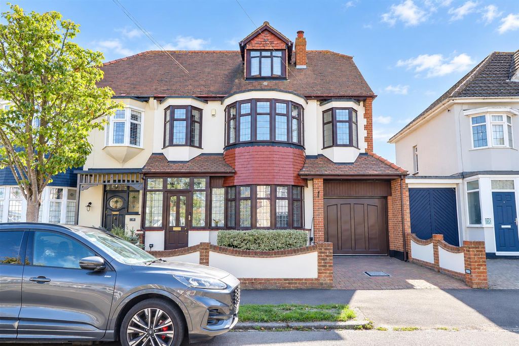 Property photo 1 of 37