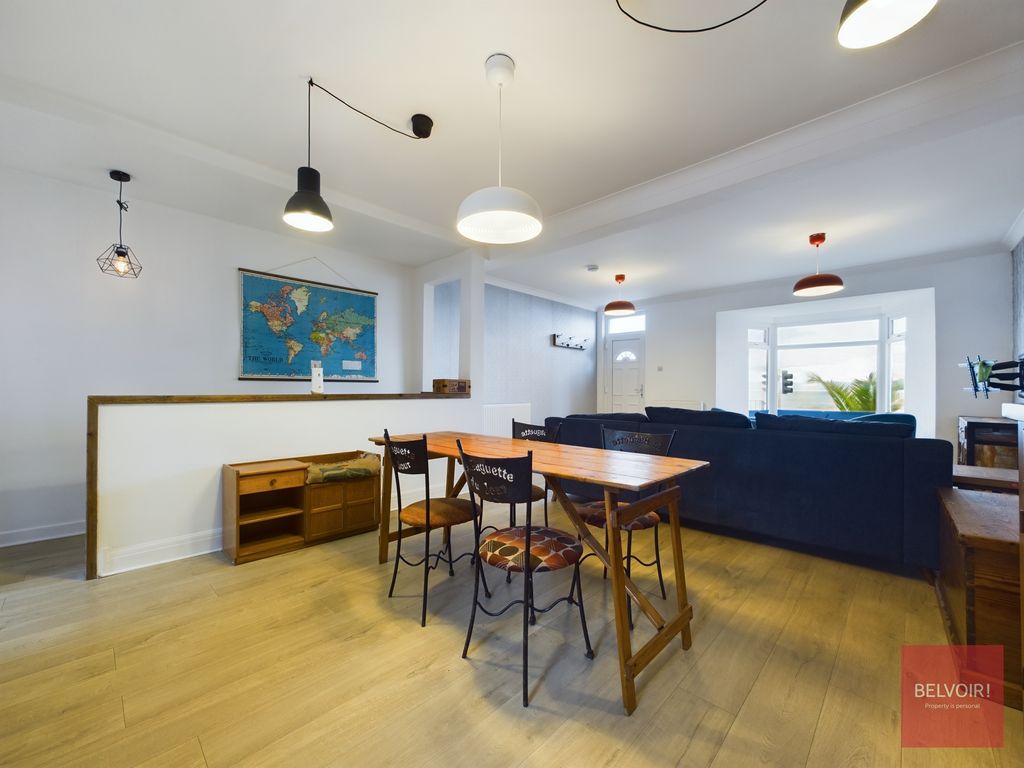 Property photo 3 of 29