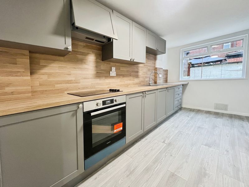 Property photo 3 of 16 Kitchen