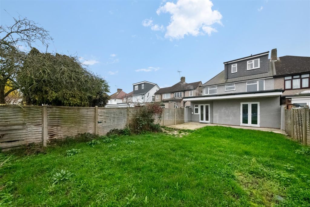 Property photo 3 of 28 27
