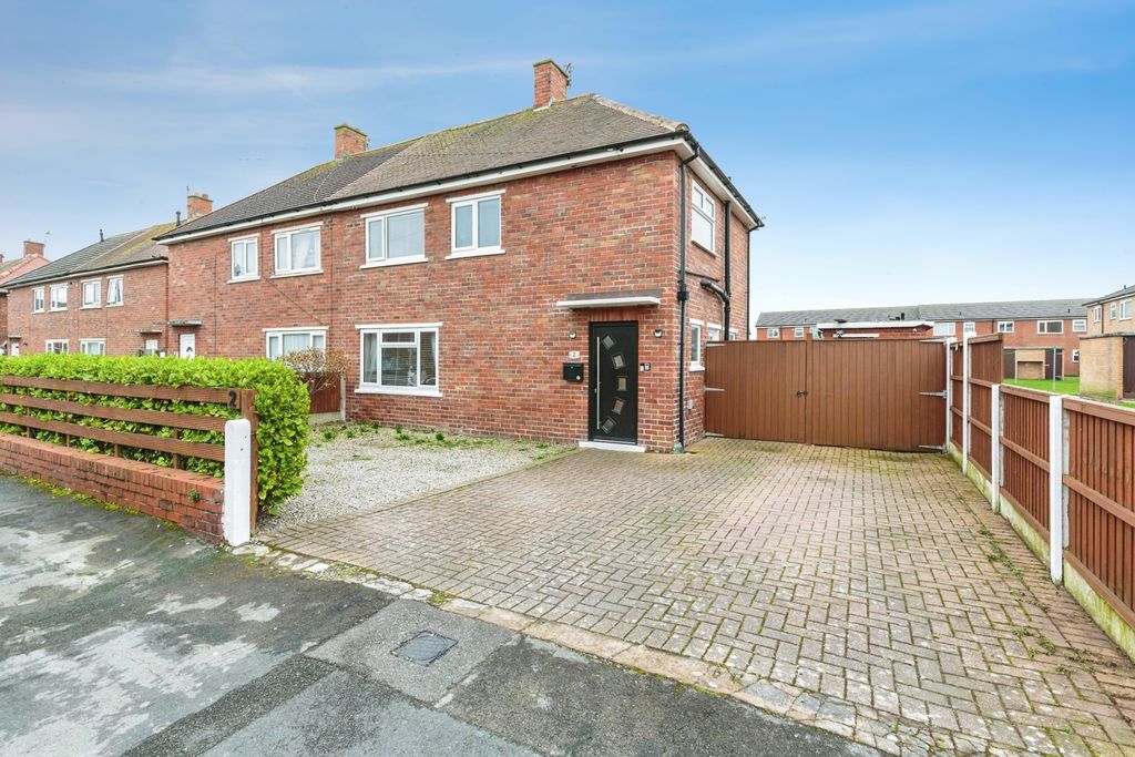 Property photo 1 of 20 Pbox-Img.Jpg