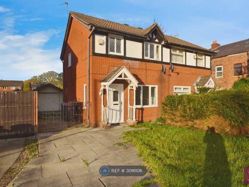 Property photo 2 of 11