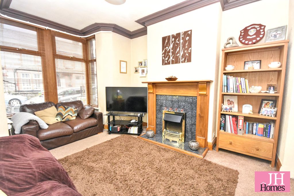 Property photo 3 of 19