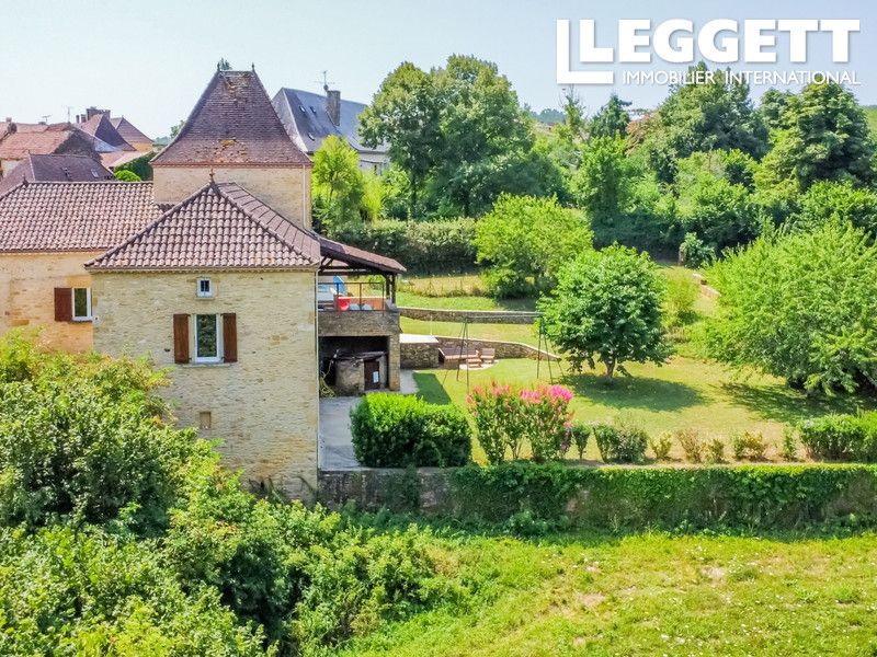 Property photo 2 of 10