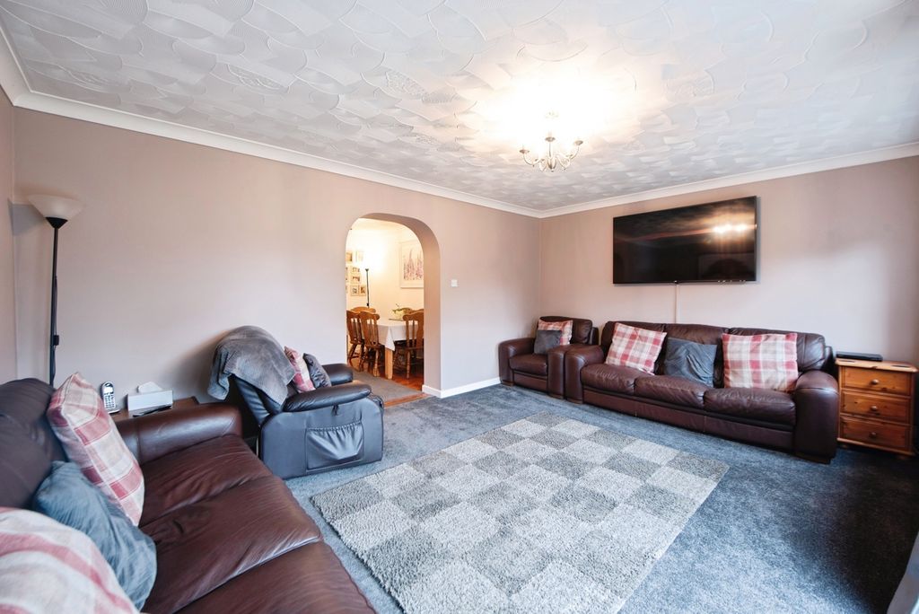 Property photo 2 of 21 Pbox-Img.Jpg