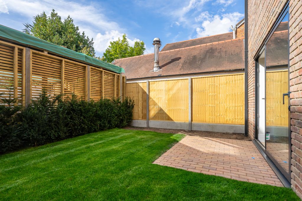 Property photo 2 of 15