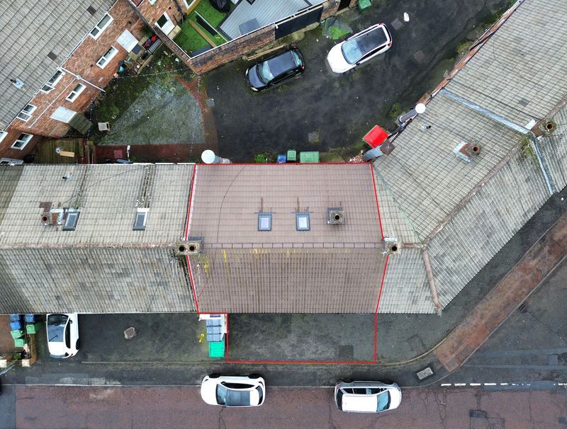 Property photo 3 of 7 Photo 2